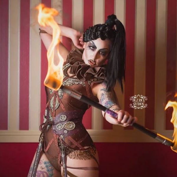 Charlotte Pacelli speaks with Burlesque Hall of Fame’s “Most Innovative” winner Aurora Galore