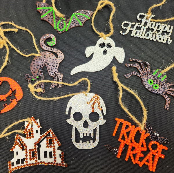 Fun Halloween craft ideas using rhinestones