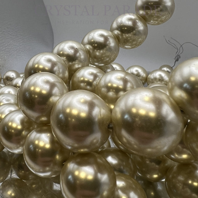 Preciosa Vintage Round Pearls - Light Cream