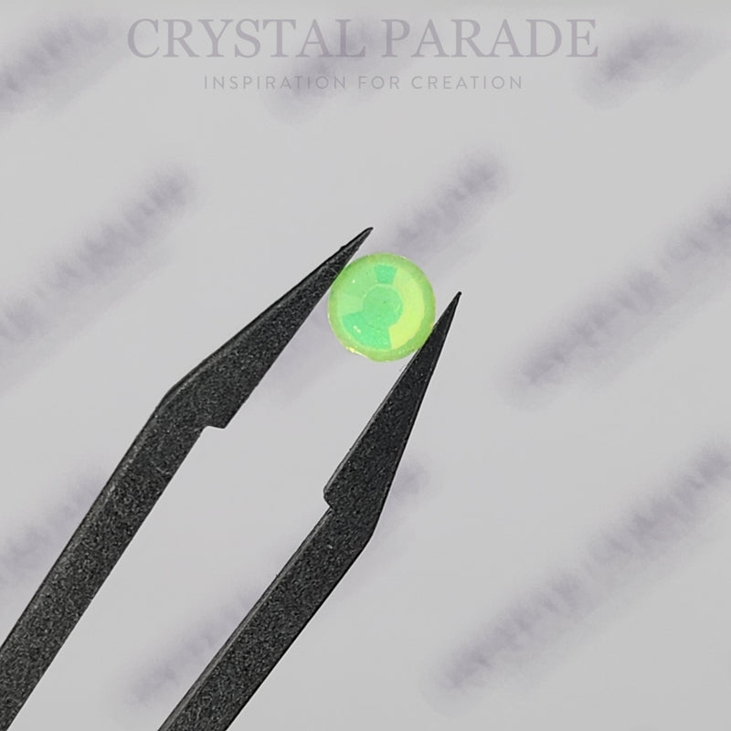Zodiac Non Hotfix Crystals - Lime Neon Opal