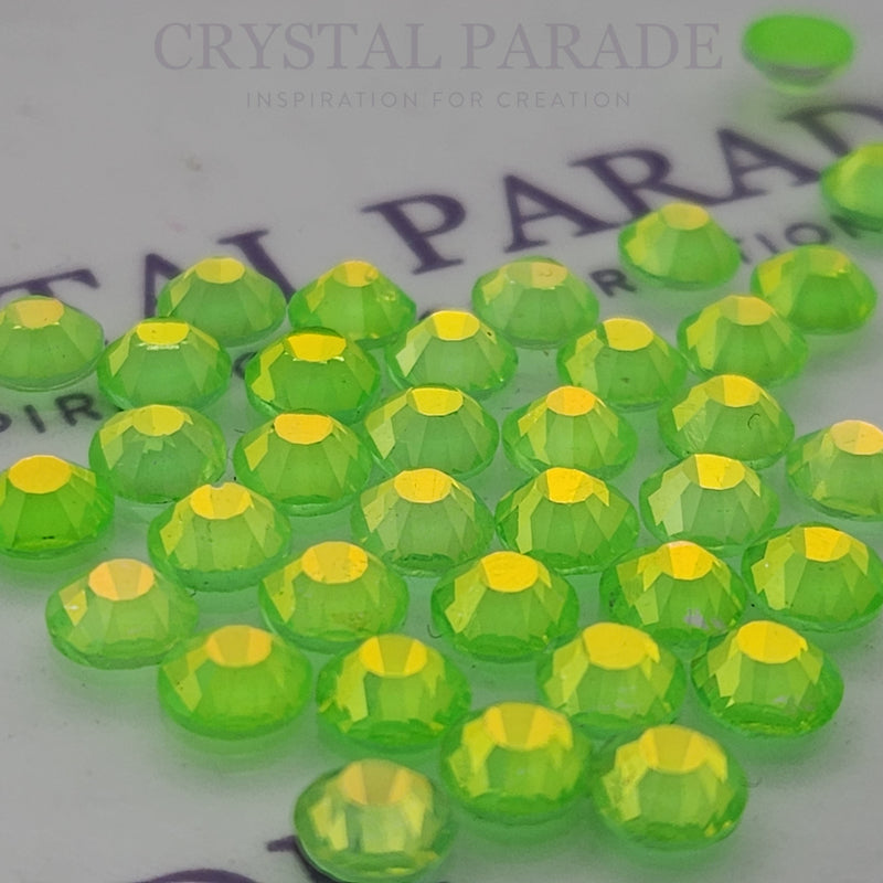 Zodiac Non Hotfix Crystals - Lime Neon Opal