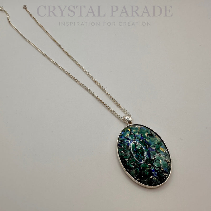 Preciosa Oval Cabochon - Peacock Green (02209)