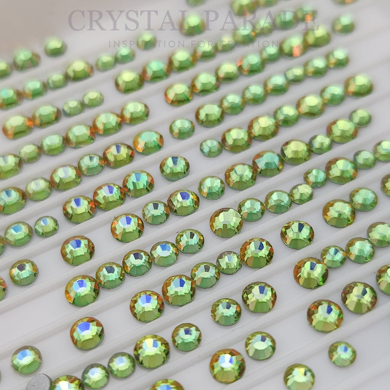 Zodiac Crystals Mixed Sizes Pack of 200 - Peridot Shine