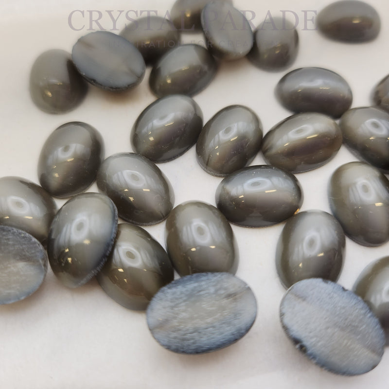 Preciosa Oval Cabochon - Grey (03808)