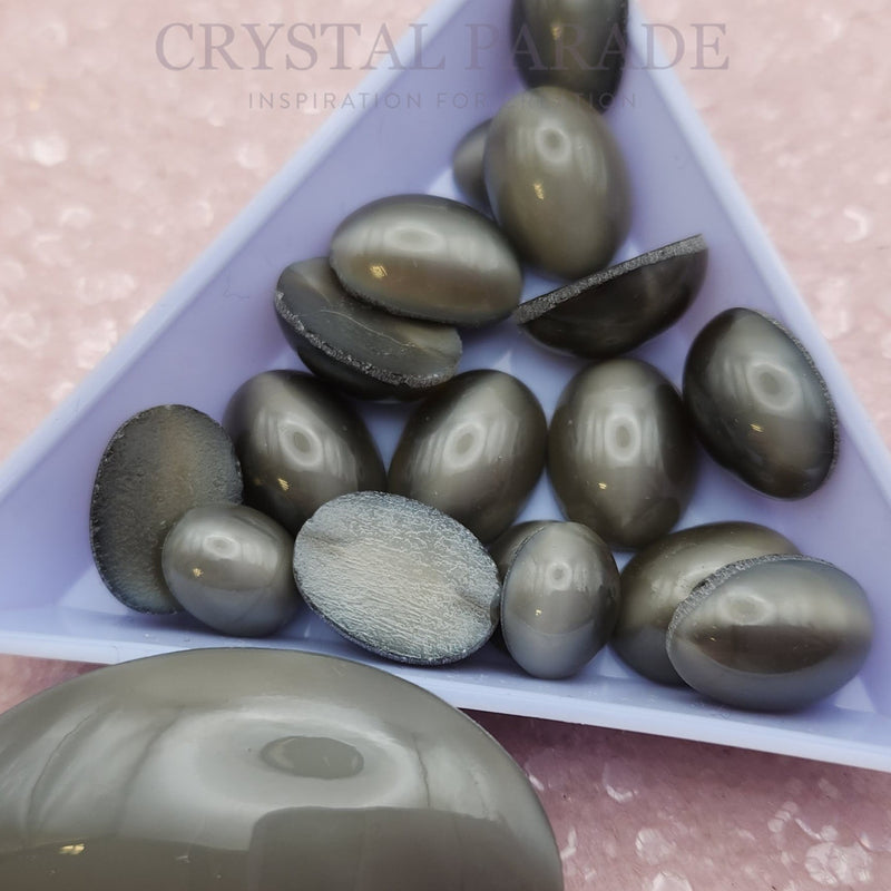 Preciosa Oval Cabochon - Grey (03808)