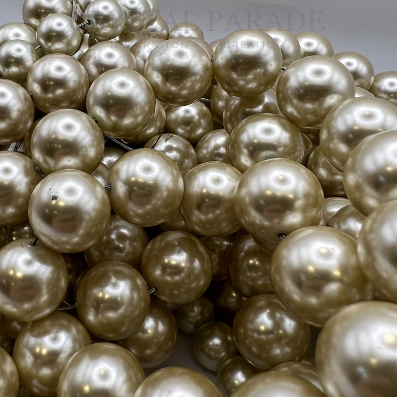 Preciosa Vintage Round Pearls - Ivory